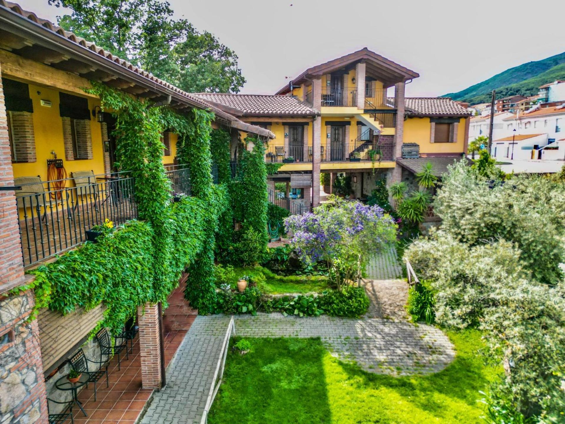 Hotel Rural La Covacha Losar De La Vera Buitenkant foto