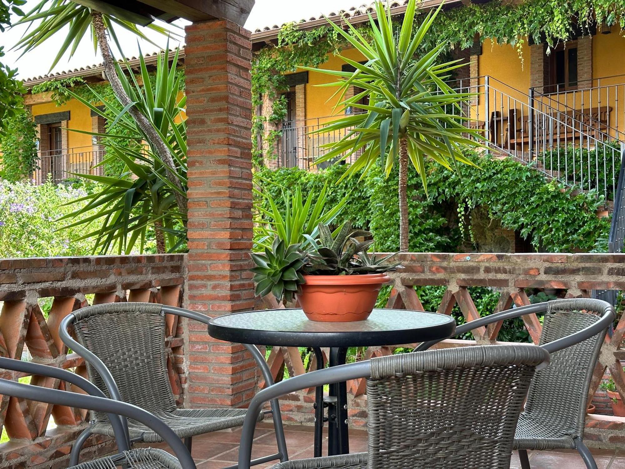 Hotel Rural La Covacha Losar De La Vera Buitenkant foto